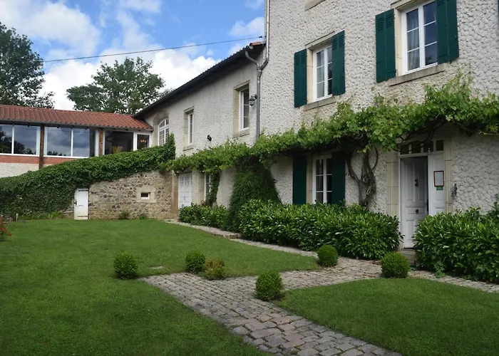 ベッド・アンド・ブレックファスト La Buissonniere